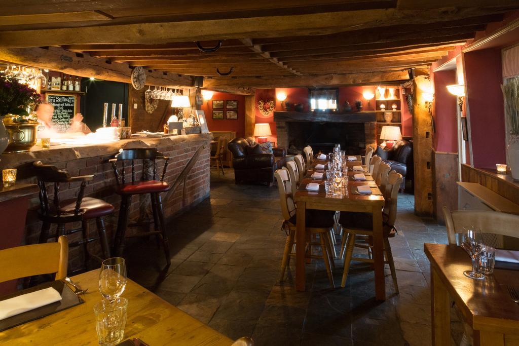 Hotel The Mole And Chicken Long Crendon Exteriér fotografie